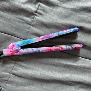 Eva NYC hair straightener